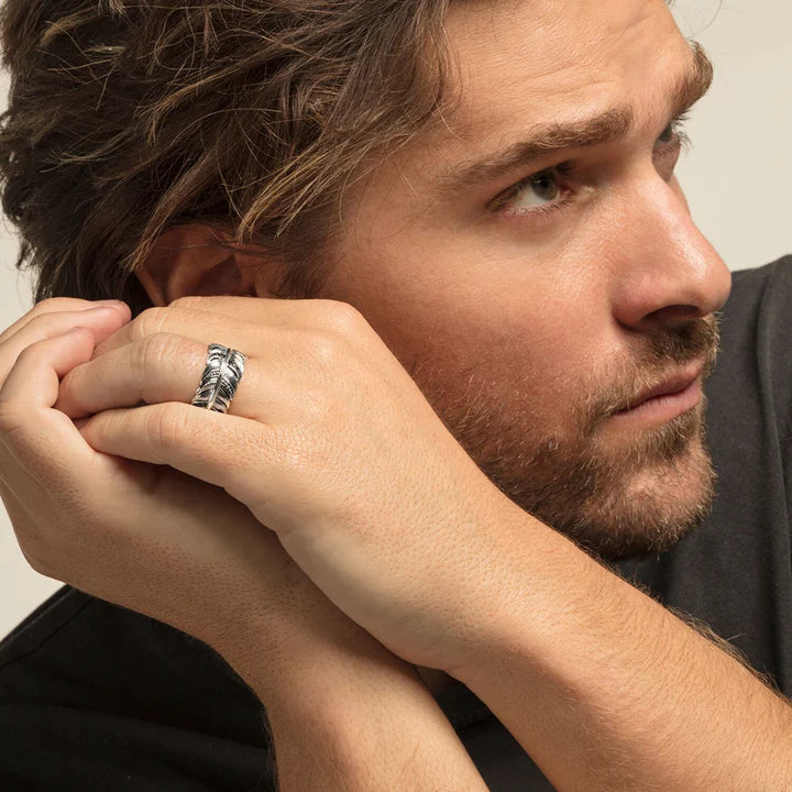 Ring "Feather Pavé"